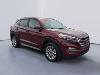 Used 2017 Hyundai Tucson SE Plus w/ Cargo Package video 1