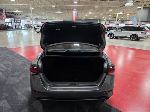 Used 2023 Nissan Sentra SV w/ All-Weather Package FWD image 5