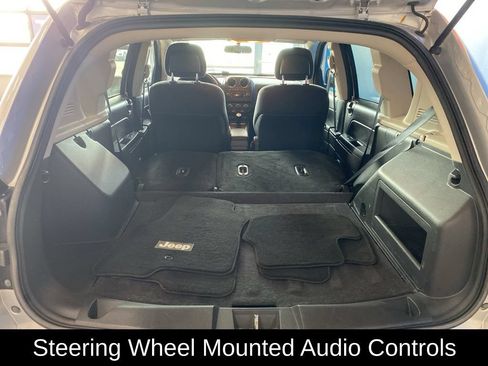 Used 2011 Jeep Compass Sport FWD image 19