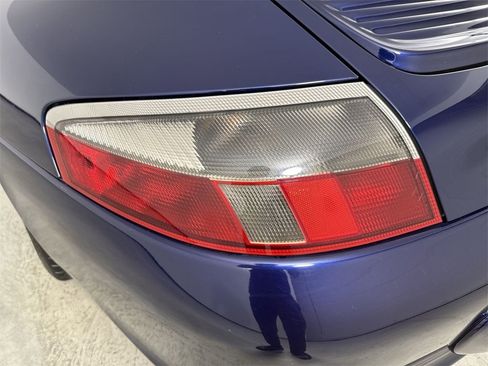 Used 2002 Porsche 911 Carrera image 17