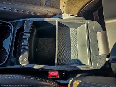 Used 2017 Hyundai Santa Fe SE w/ Cargo Package image 34