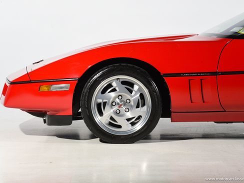 Used 1990 Chevrolet Corvette ZR-1 RWD image 17