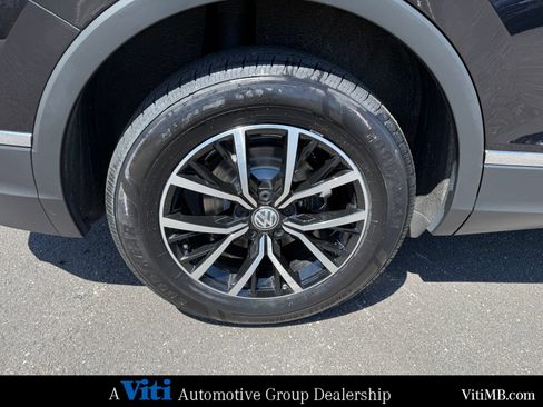 Used 2021 Volkswagen Tiguan SE AWD/4WD image 14