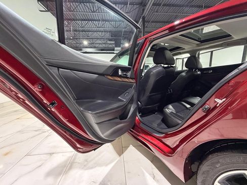 Used 2017 Nissan Maxima Platinum image 24