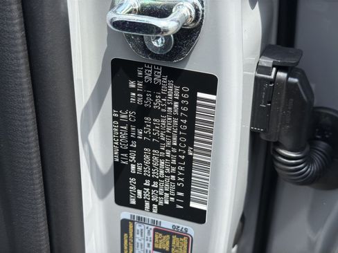 New 2026 Kia Sorento S FWD image 38