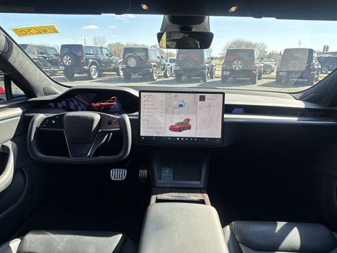 Used 2022 Tesla Model S Standard Range AWD/4WD image 25