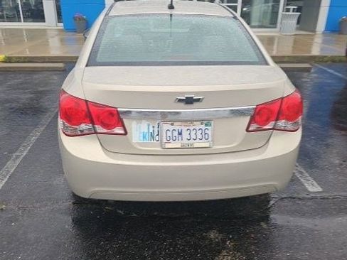 Used 2012 Chevrolet Cruze LT FWD image 12