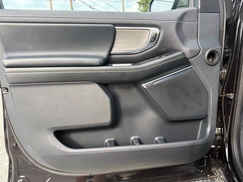 Used 2026 Ford Expedition Platinum w/ Driver's Package AWD/4WD image 76