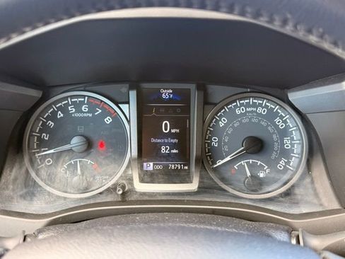 Used 2021 Toyota Tacoma TRD Sport w/ Technology Package AWD/4WD image 34