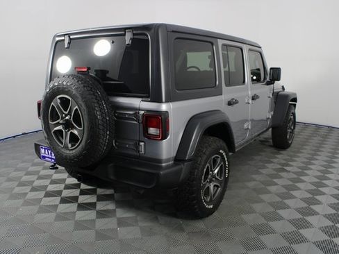 Used 2018 Jeep Wrangler Unlimited Sport S image 22