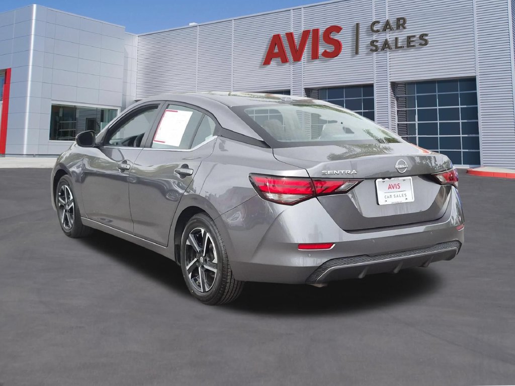 Used 2025 Nissan Sentra SV FWD image 9