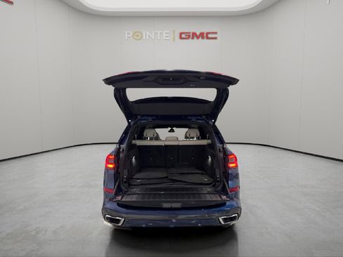 Used 2019 BMW X5 xDrive40i w/ M Sport Package image 43