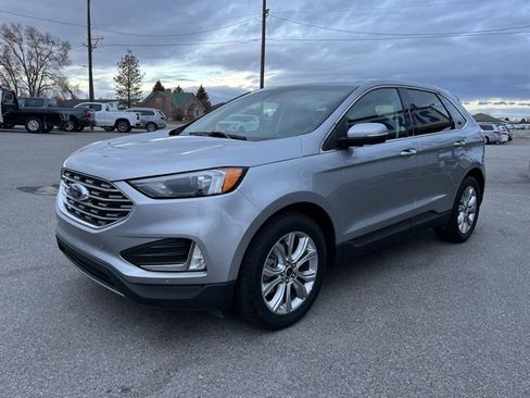 Used 2024 Ford Edge Titanium image 4