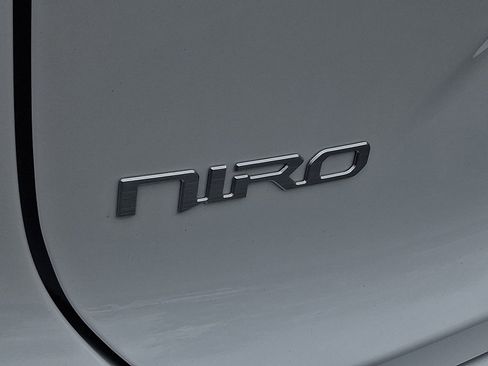New 2025 Kia Niro Wind w/ Wind Preserve Package image 22