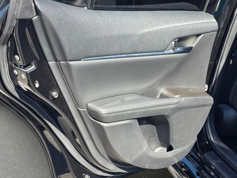 Used 2021 Toyota Camry XSE FWD image 13