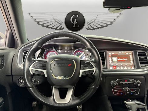 Used 2018 Dodge Charger R/T Scat Pack image 12