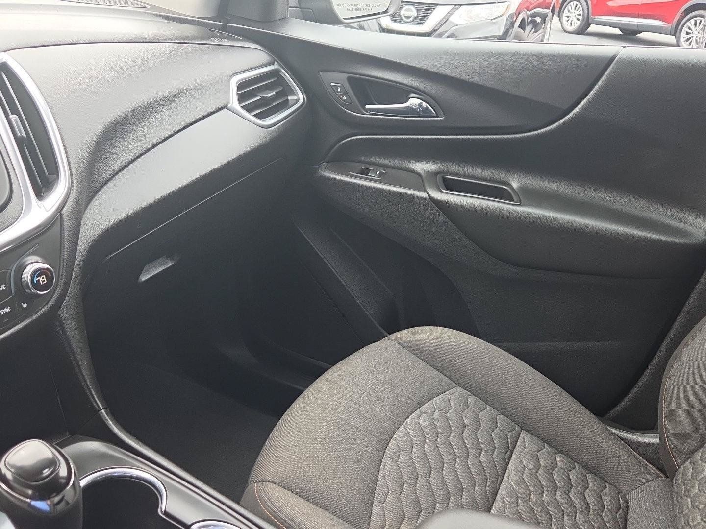 Used 2020 Chevrolet Equinox LT FWD image 18