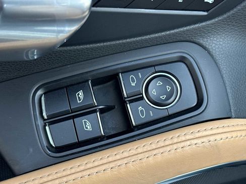 Certified 2019 Porsche 718 Boxster image 17