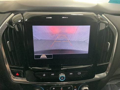 Used 2021 Chevrolet Traverse LT w/ LPO, Floor Liner Package AWD/4WD image 34