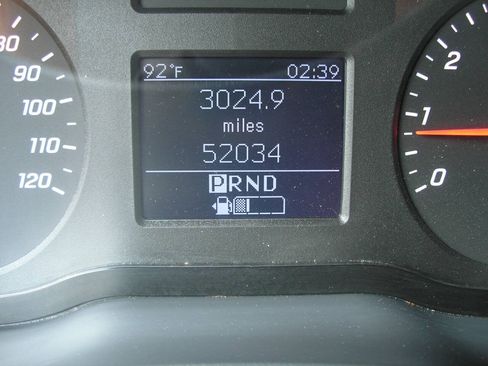 Used 2020 Mercedes-Benz Sprinter 2500 image 11