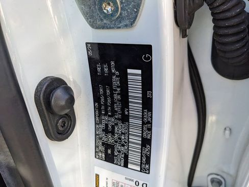 Used 2024 Toyota 4Runner SR5 image 40