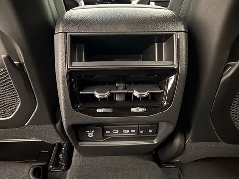 New 2026 Jeep Grand Cherokee Limited image 11