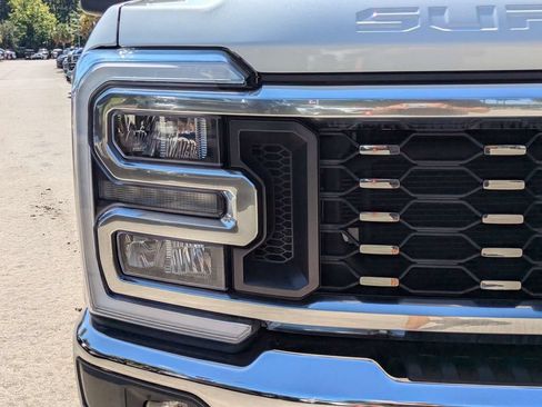 Used 2024 Ford F350 Lariat w/ Lariat Ultimate Package AWD/4WD image 10