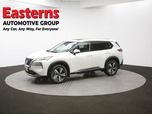 Used 2022 Nissan Rogue SL w/ SL Premium Package image 58