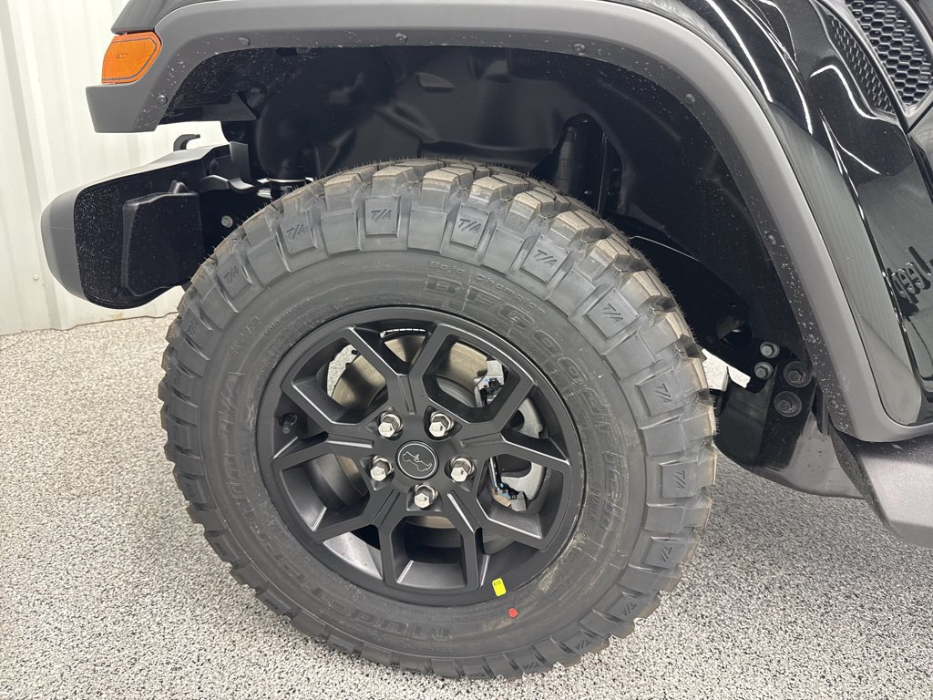 New 2026 Jeep Gladiator Sport AWD/4WD image 15