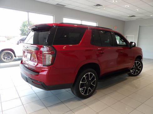 Used 2023 Chevrolet Tahoe RST w/ Luxury Package AWD/4WD image 4