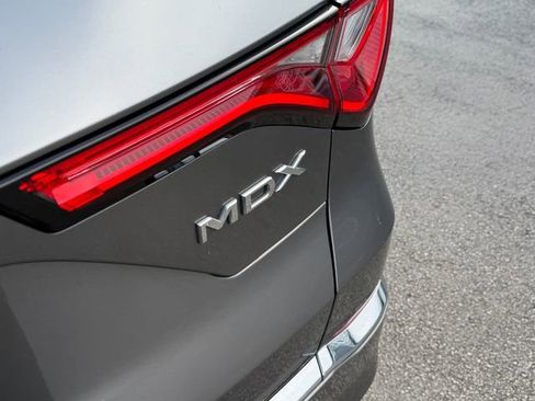 Used 2023 Acura MDX FWD image 13