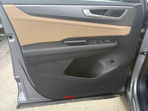 New 2026 Volkswagen Atlas Cross Sport SE image 6