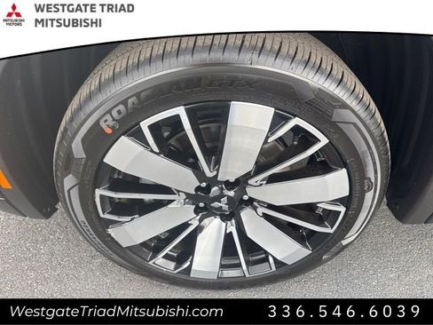 New 2026 Mitsubishi Outlander SEL image 4