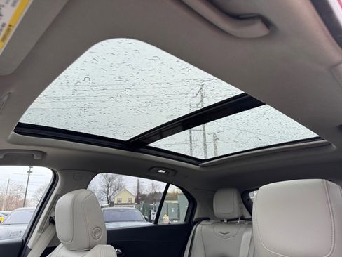 Used 2019 Cadillac XT4 Luxury w/ Cold Weather Package image 32