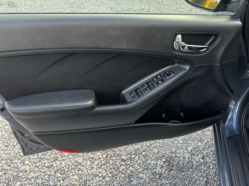 Used 2015 Kia Forte LX w/ Popular Package FWD image 17