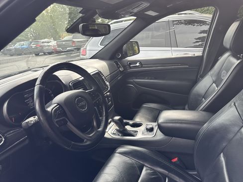 Certified 2019 Jeep Grand Cherokee Overland image 14