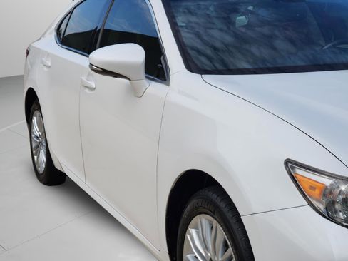 Used 2015 Lexus ES 350 w/ Luxury Package FWD image 33