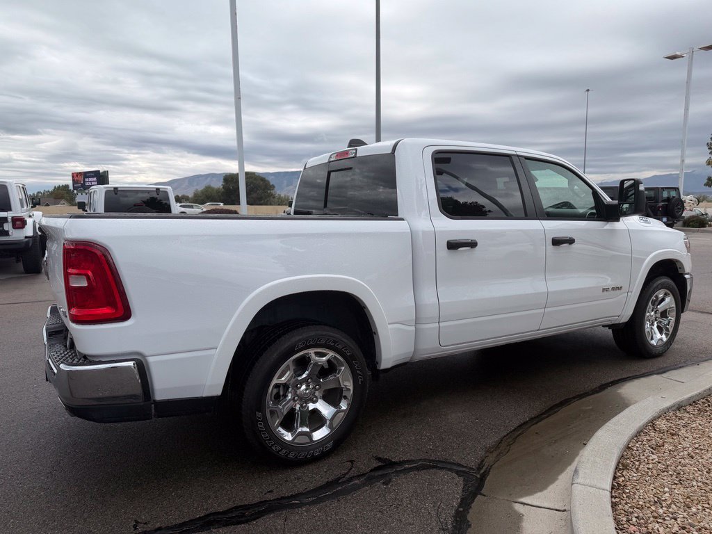 Used 2025 RAM 1500 Big Horn AWD/4WD image 4