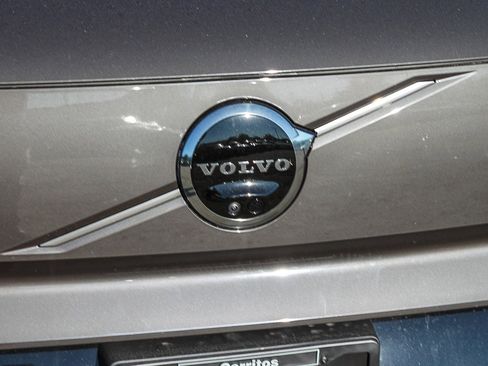 New 2025 Volvo EX90 Ultra w/ Protection Package Premier image 5