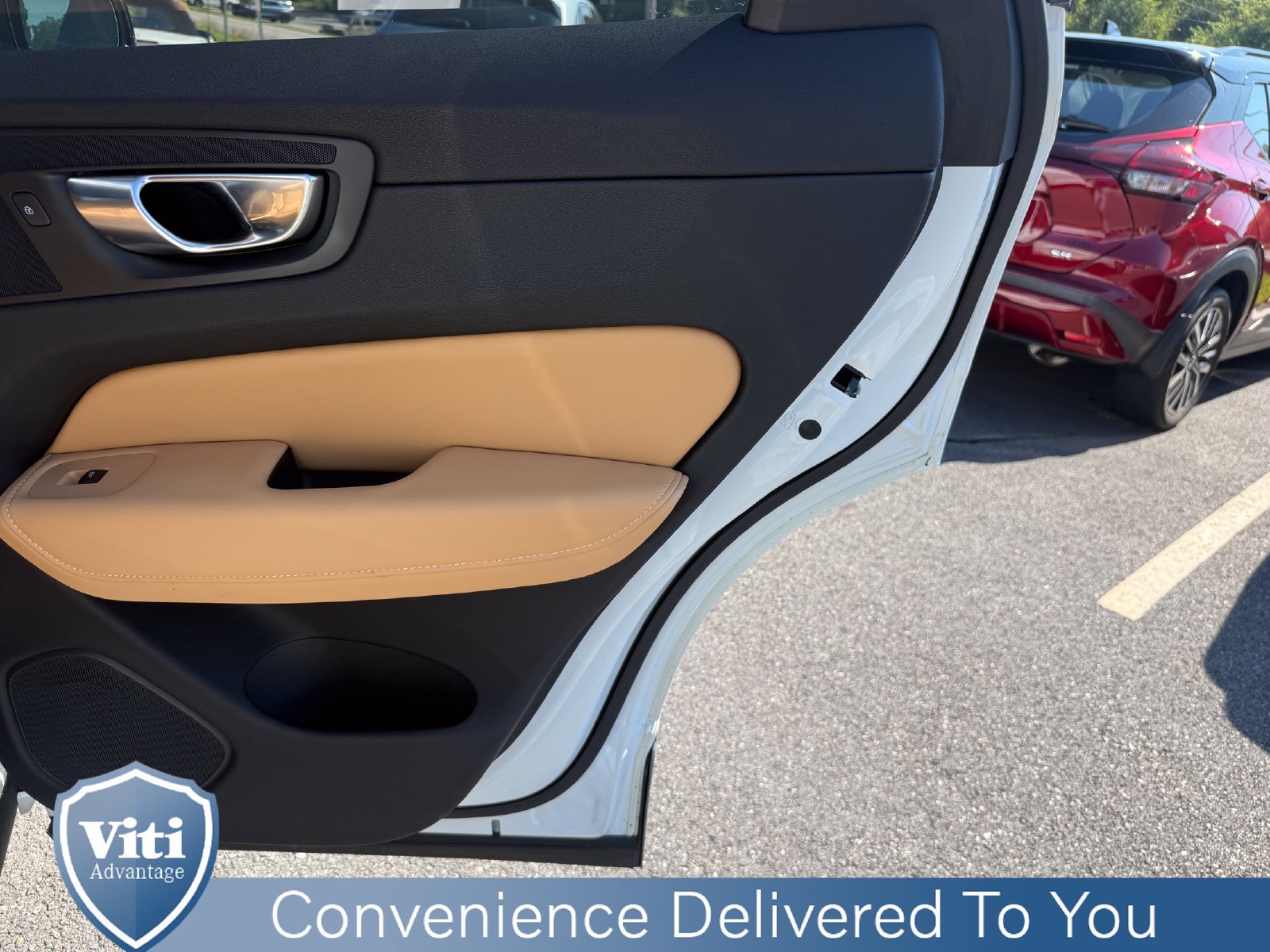 Used 2024 Volvo XC60 T8 Ultimate AWD/4WD image 26