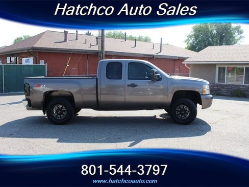 Used 2013 Chevrolet Silverado 1500 LT w/ Interior Plus Package AWD/4WD image 6