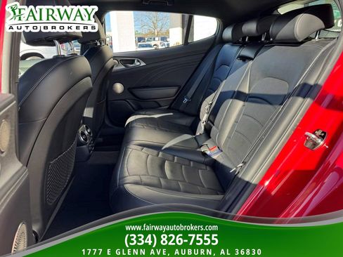 Used 2022 Kia Stinger GT2 image 11