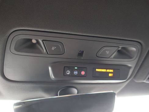 Used 2022 Chevrolet Camaro ZL1 RWD image 18