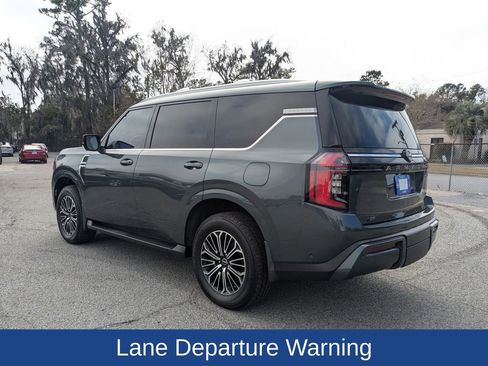 Used 2025 Nissan Armada SL image 6