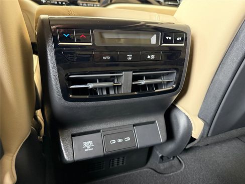 New 2026 Acura MDX SH-AWD image 29