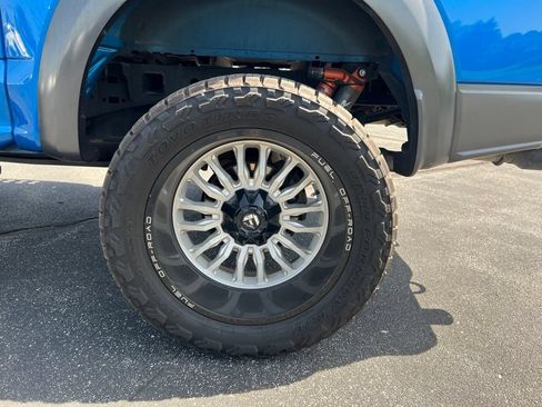 Used 2019 Ford F150 Raptor w/ Equipment Group 802A Luxury AWD/4WD image 39