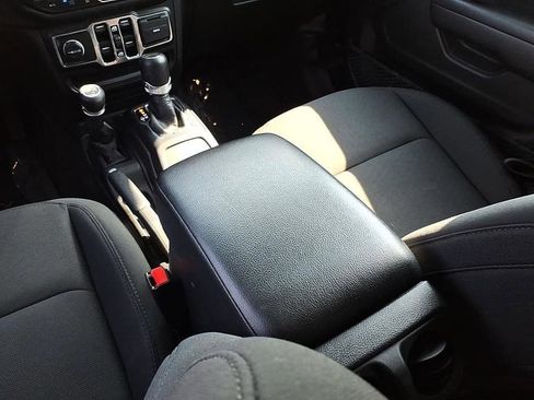 Used 2023 Jeep Wrangler Unlimited w/ Cold Weather Group image 23