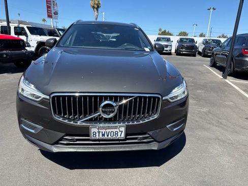 Used 2021 Volvo XC60 T8 Inscription AWD/4WD image 6