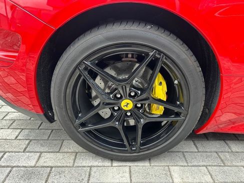 Used 2015 Ferrari California T RWD image 46