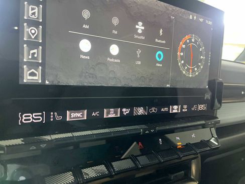 Used 2022 GMC Hummer EV Edition 1 w/ LPO, Illumination Package image 17